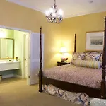Hotel Bienville House 3*
