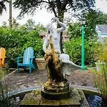 La Belle Esplanade Bed & Breakfast 3*