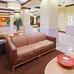 Hotel La Quinta & By Wyndham Downtown