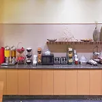 Hotel La Quinta & By Wyndham Downtown New Orleans