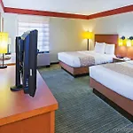 Hotel La Quinta & By Wyndham Downtown 3*