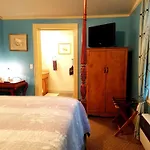 Hotel Lion's