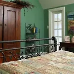 Avenue Hotel New Orleans