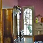 La Belle Esplanade Bed & Breakfast