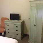 Inn The Prytania Oaks