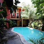 Hotel The Olivier House