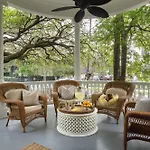 Hotel Sully Mansion 3*