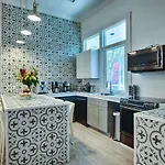 7 Bedroom - Sleeps 14! Next To Bourbon Street Villa New Orleans