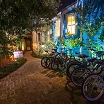 Villa 7 Bedroom - Sleeps 14! Next To Bourbon Street *