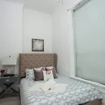 Villa 7 Bedroom - Sleeps 14! Next To Bourbon Street