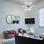 7 Bedroom - Sleeps 14! Next To Bourbon Street Villa