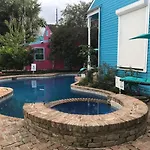 Inn 4 Bedroom - Sleeps 8! Celebrity Next To Frenchman St