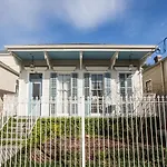 Antonine Apartment Upper Garden District