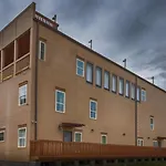 Spacious 4Br Condo On Carondelet Near All Hot Spo