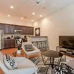 Posh 1Br In Arts/Warehouse District By Sonder