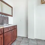 Modern 4br Penthouse In Downtown By Hosteeva
