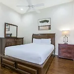 Modern 4br Penthouse In Downtown By Hosteeva 4*