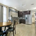 Modern 4br Penthouse In Downtown By Hosteeva Aparthotel 4*