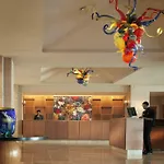 Hotel Renaissance Arts Warehouse District 4*