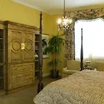 Bienville House New Orleans