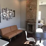 Modern 2 Blocks From Quarters