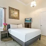 Spacious 4br On Carondelet Near Hot Spo * New Orleans