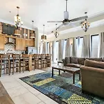 Spacious 4br On Carondelet Near Hot Spo Apartment New Orleans