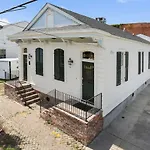 Holiday home Iberville Quarters *