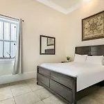 Spacious 4br On Carondelet Near Hot Spo
