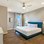 Fully-furnished Townhouse With Luxury Amenities