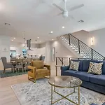 Holiday home 4br Townhouse In Bienville New Orleans