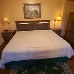 The Courtyards French Quarter Guesthouse