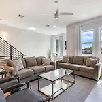 Private Townhouse In A Secure Location