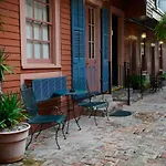 Frenchmen Hotel