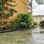 Bed & Breakfast Parisian Courtyard 3*