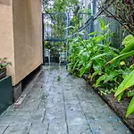 Bed & Breakfast Parisian Courtyard 3*