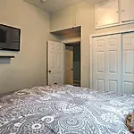 Holiday home 5 Mi To Bourbon Street: Nola New Orleans