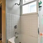 Holiday home 5 Mi To Bourbon Street: Nola