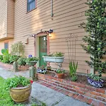4 Mi To French Quarter Nola Apt With Garden Patio