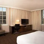 Hotel Hilton / St. Charles Avenue