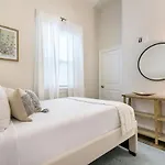Holiday home Urban Retreat Near French Quarter *