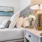 Urban Retreat Near French Quarter Holiday home *