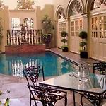 Bienville House Hotel