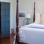 Hotel Sully Mansion