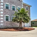 Waterfront Nola Villa: 23 Mi To French Quarter!