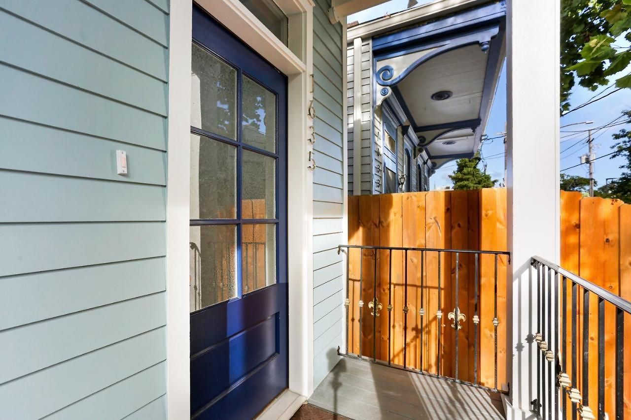 Apartment Stunning Modern And Fully-upgraded 5 Bedroom W Pool *