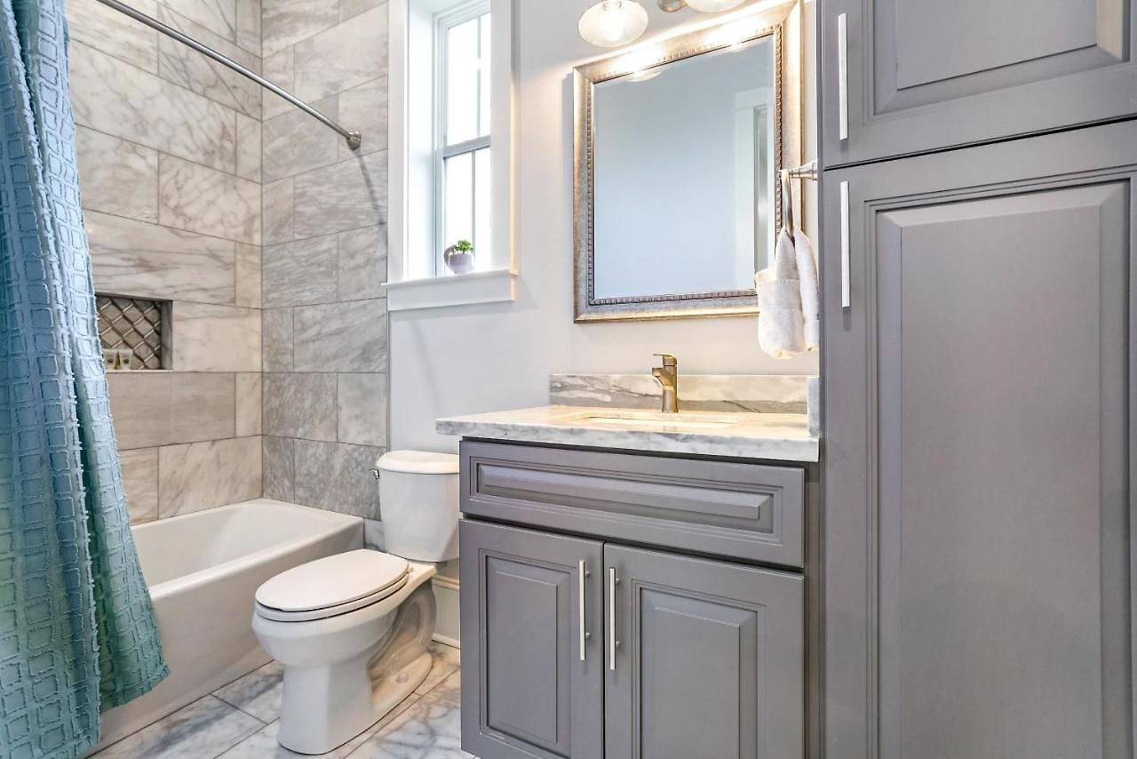 Hosteeva Chic Urban Retreat W Pool Steps To St Charles Ave And Near Bourbon St New Orleans