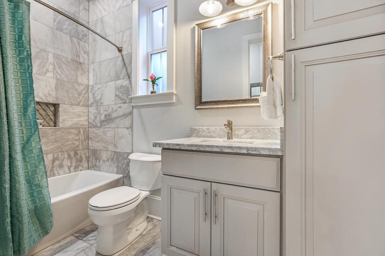 Stunning Modern And Fully-upgraded 5 Bedroom W Pool New Orleans