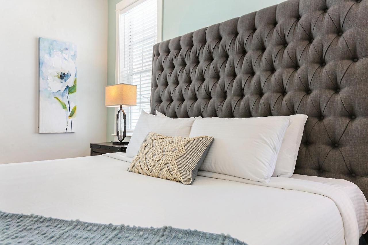 Stunning 4br-5br Near French Quarter Homes By Hosteeva * New Orleans