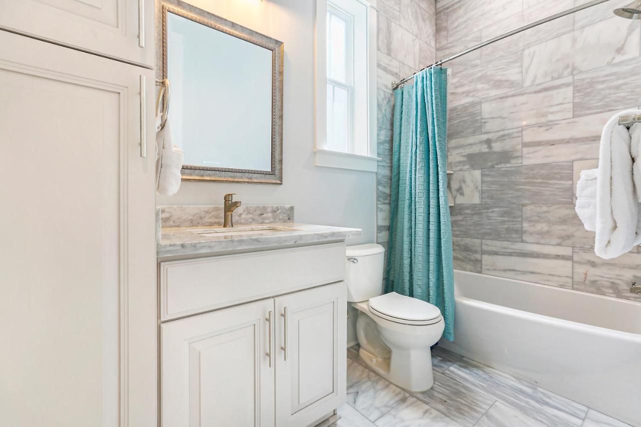 Stunning 4br-5br Near French Quarter Homes By Hosteeva Apartment